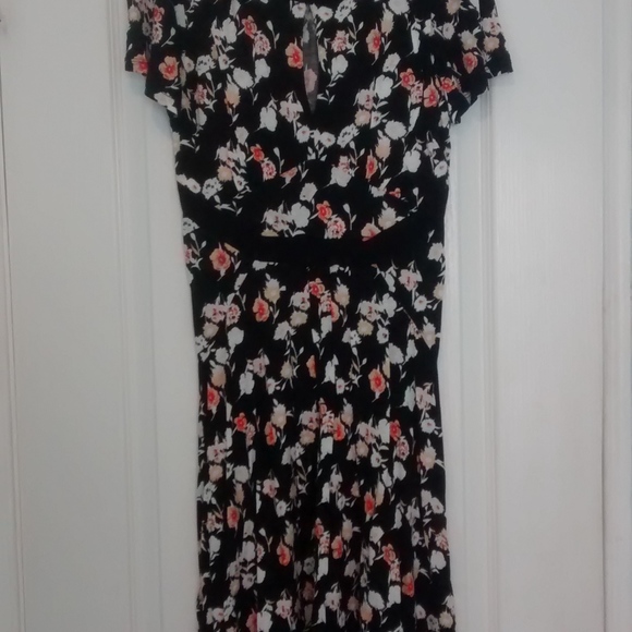 French Connection Black Floral Print Keyhole Dress - Picture 6 of 6